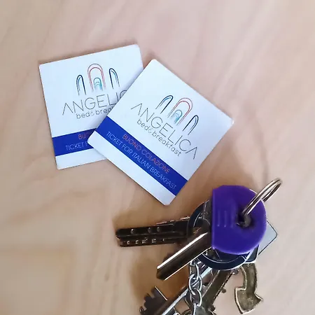 Angelica לינה וארוחת בוקר